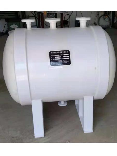 聚丙烯儲罐(臥式）